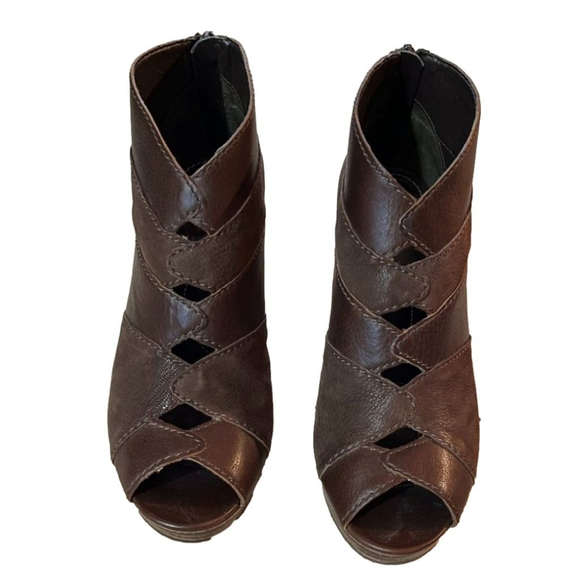 Fossil Shoes - Fossil Bobbi Leather Peep Toe Booties Size 8.5